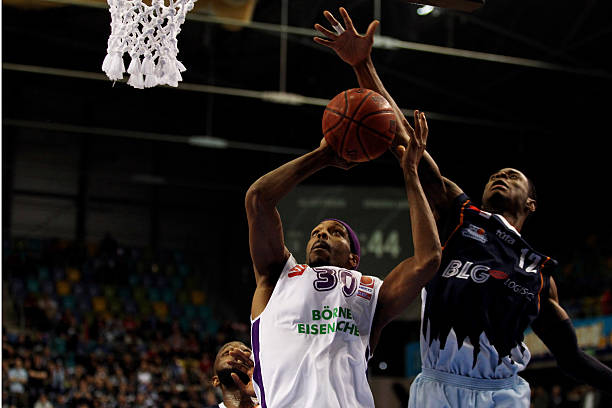 调整战术策 调整战术策