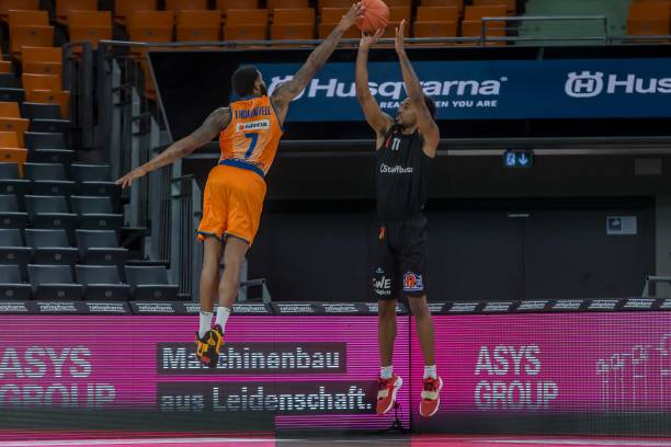 现职业球员 现职业球员